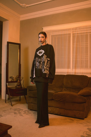 VINTAGE VILLAGE BLACK PRINTED SWEATSHIRT