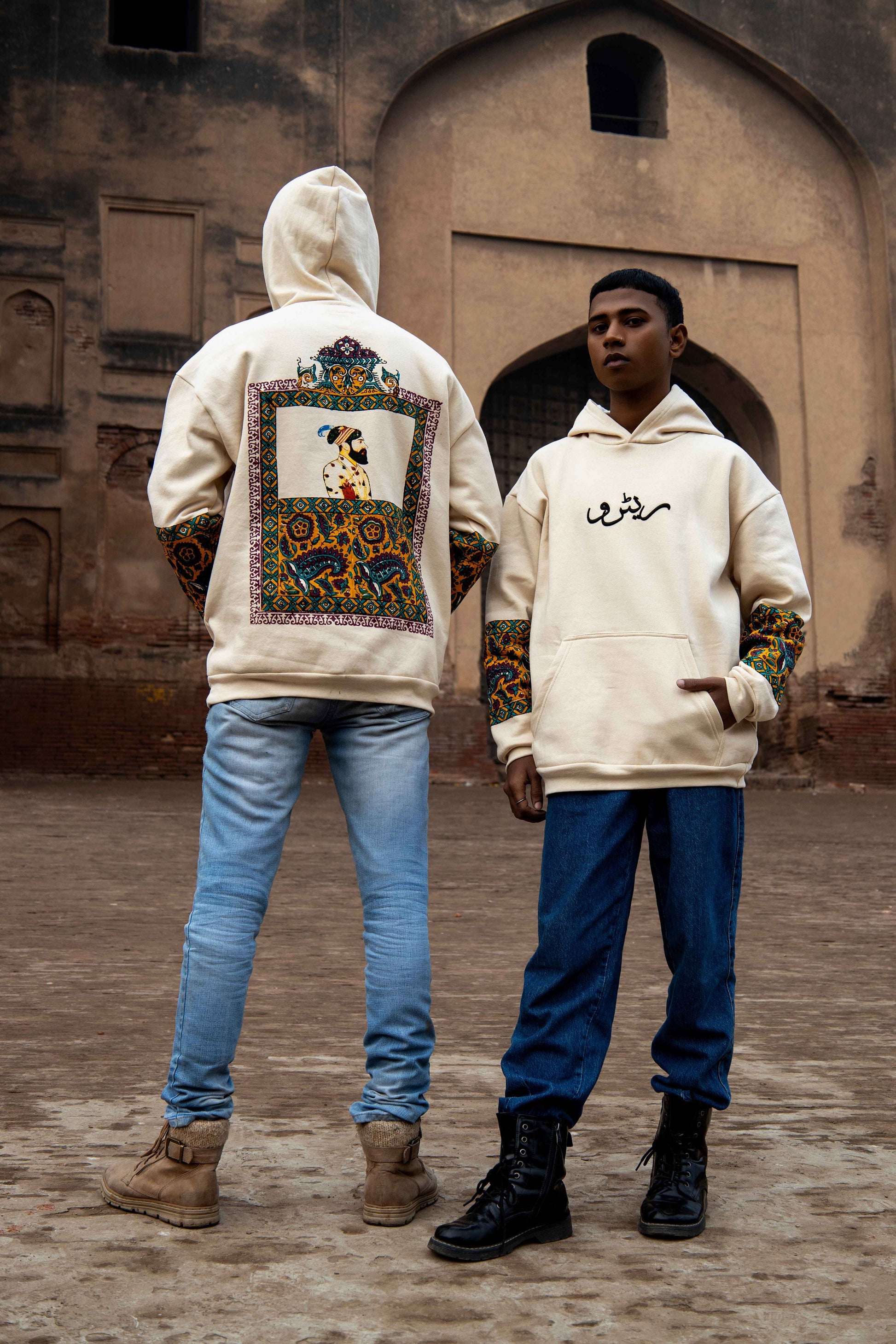 PEACOCK THRONE BLOCK PRINTED HOODIE